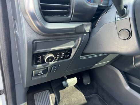 Used 2025 Ford F150 Platinum w/ Equipment Group 702A High AWD/4WD image 11