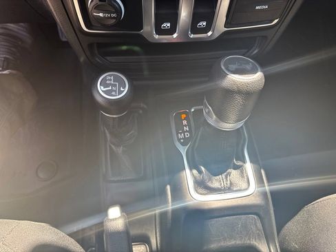Used 2023 Jeep Wrangler Sport AWD/4WD image 12