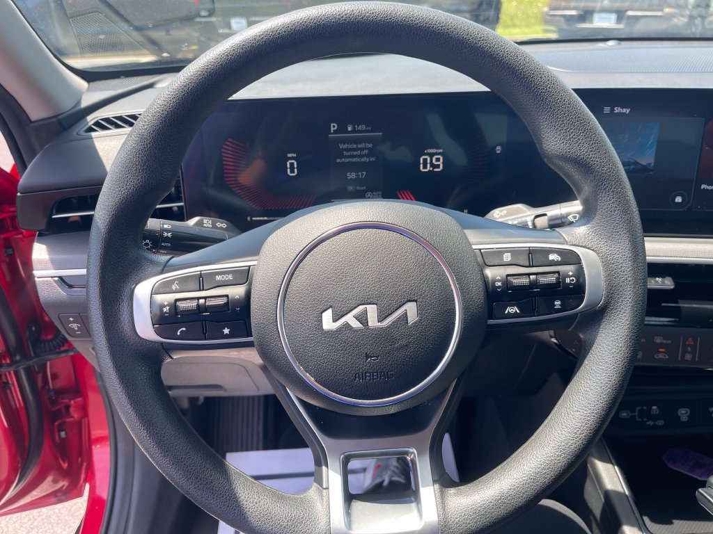 Certified 2025 Kia K5 LXS FWD image 17