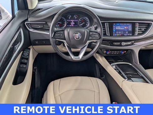 Used 2023 Buick Enclave Essence image 8