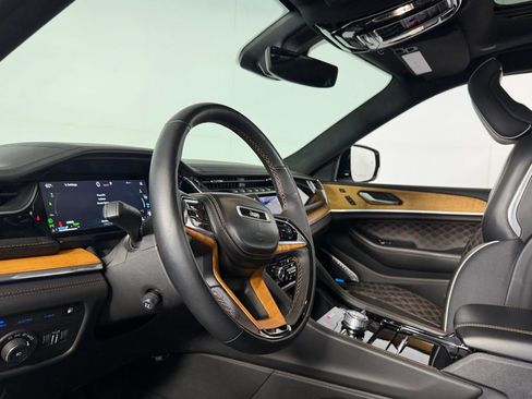 Certified 2022 Jeep Grand Cherokee Summit image 22