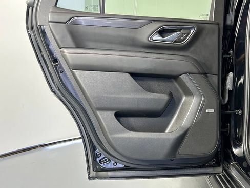 Used 2023 Chevrolet Tahoe RST AWD/4WD image 17