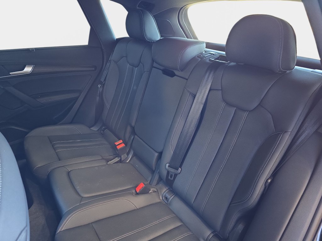 Used 2024 Audi Q5 e Prestige w/ Prestige Package AWD/4WD image 14
