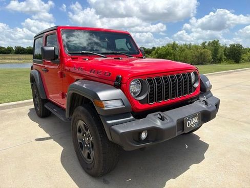 Used 2025 Jeep Wrangler Sport AWD/4WD image 4