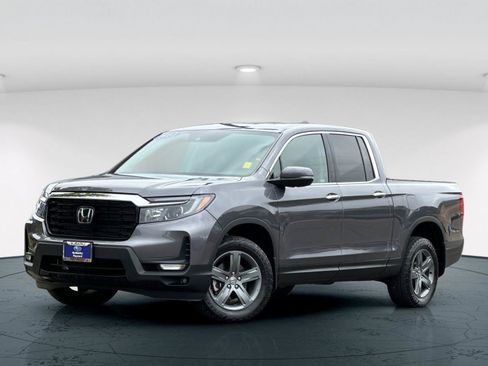 Used 2023 Honda Ridgeline RTL-E image 2