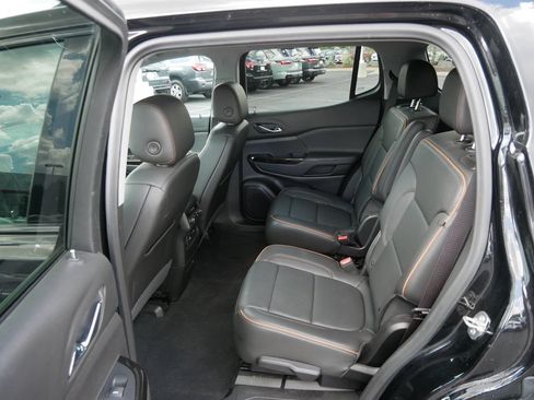 Used 2023 GMC Acadia AT4 w/ Technology Package AWD/4WD image 12