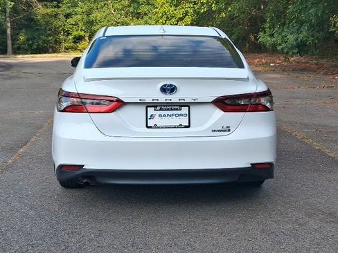 Used 2023 Toyota Camry LE FWD image 4