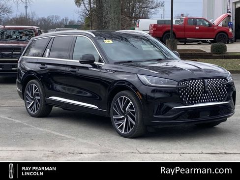New 2025 Lincoln Aviator Black Label image 1