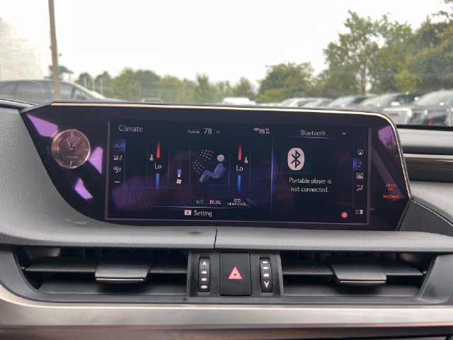 Used 2019 Lexus ES 350 w/ Accessory Package 2 FWD image 24