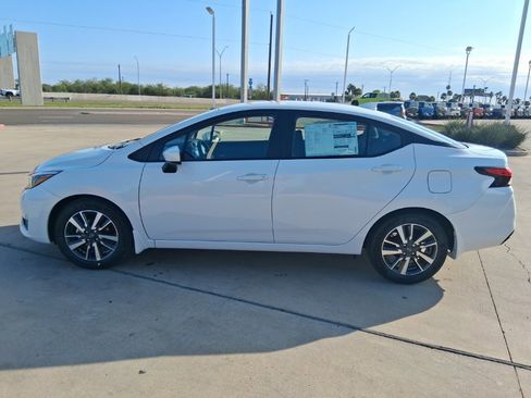 New 2025 Nissan Versa SV w/ Trunk Package image 3