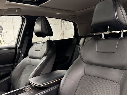 Used 2023 Nissan Ariya Evolve+ image 5