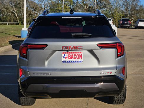 New 2026 GMC Terrain AT4 image 4