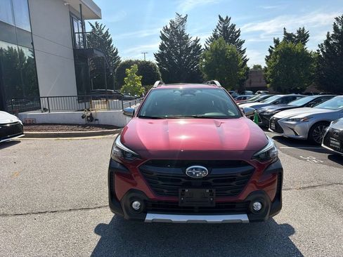 Used 2025 Subaru Outback Touring XT AWD/4WD image 3