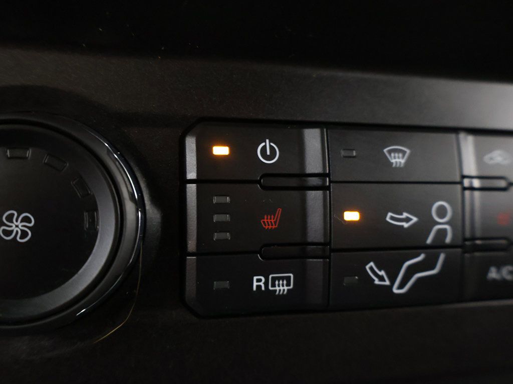Used 2019 Ford F250 XLT w/ XLT Premium Package AWD/4WD image 48