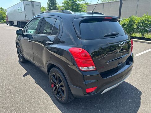 Used 2018 Chevrolet Trax LT w/ Redline Edition FWD image 8