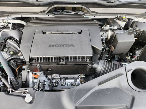 Certified 2025 Honda Pilot TrailSport image 19