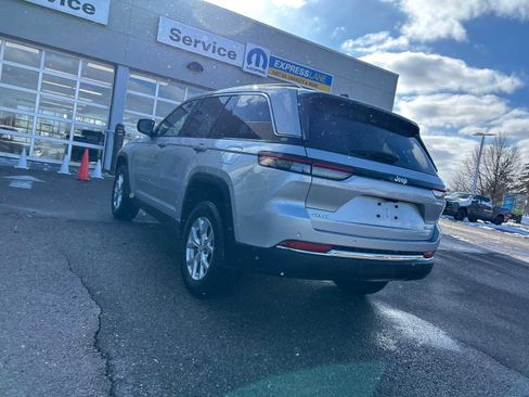 Certified 2023 Jeep Grand Cherokee Limited image 19