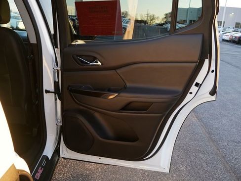 Used 2023 GMC Acadia AT4 w/ Technology Package image 23