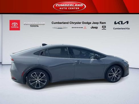 Used 2024 Toyota Prius Limited w/ Limited Premium Package image 9