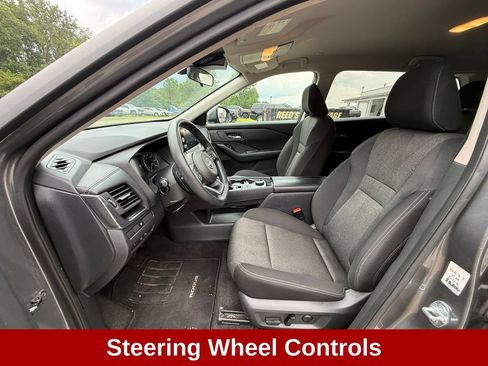Used 2024 Nissan Rogue SV AWD/4WD image 13