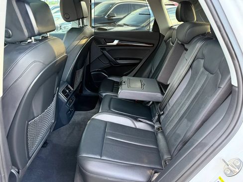 Used 2019 Audi Q5 2.0T Premium Plus w/ Premium Plus Package AWD/4WD image 16