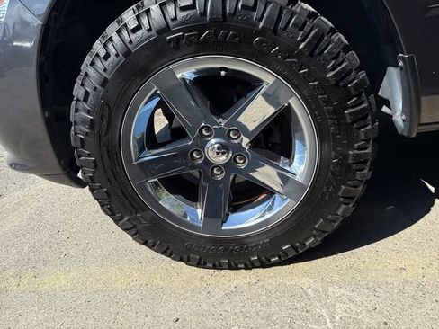 Used 2017 RAM 1500 Express AWD/4WD image 26