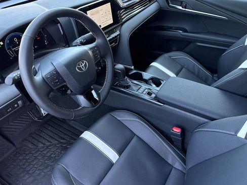 New 2026 Toyota Camry SE FWD image 9