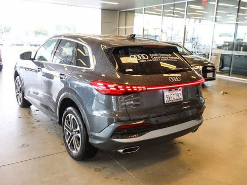 Used 2025 Audi Q5 Premium w/ 19" Wheel Package AWD/4WD image 9