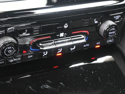 New 2025 Jeep Grand Cherokee Altitude w/ Trailer Tow Package image 26