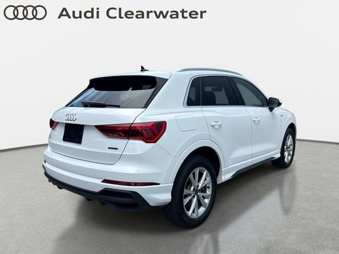 Certified 2025 Audi Q3 2.0T Premium AWD/4WD image 4
