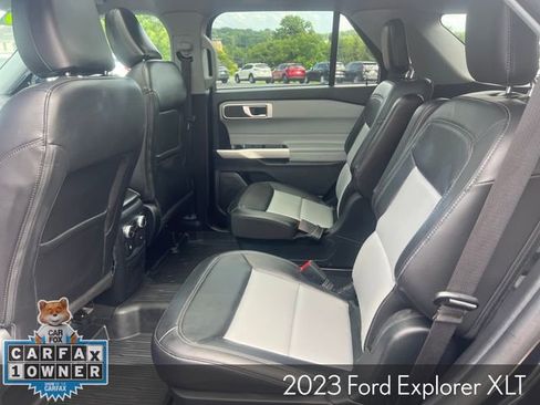 Used 2023 Ford Explorer XLT w/ Equipment Group 202A AWD/4WD image 22