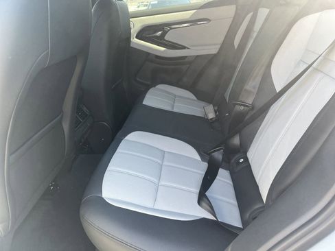 New 2026 Land Rover Range Rover Evoque Dynamic SE image 12