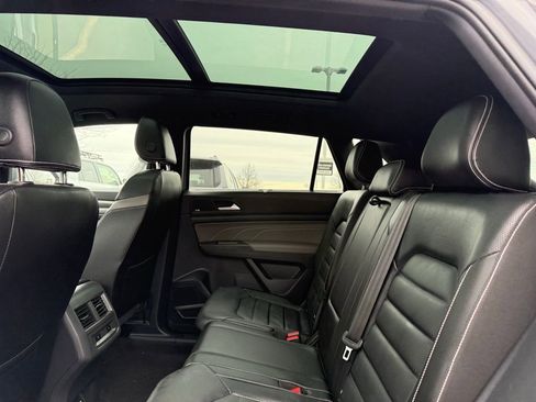 Used 2023 Volkswagen Atlas Cross Sport SEL Premium R-Line image 15