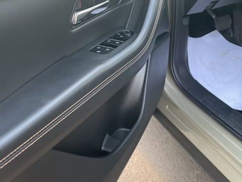 Certified 2025 MAZDA CX-70 3.3 Turbo S w/ Premium Package image 12