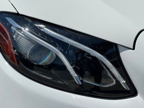 Used 2019 Mercedes-Benz E 300 image 11