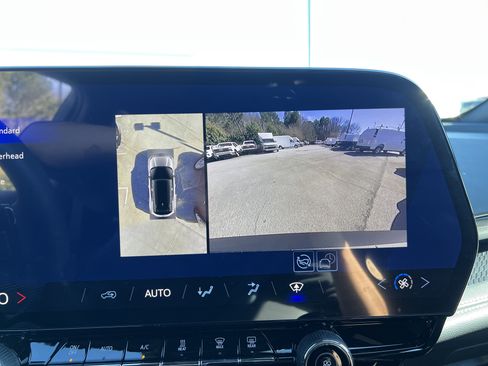 New 2026 Chevrolet Blazer EV LT image 27