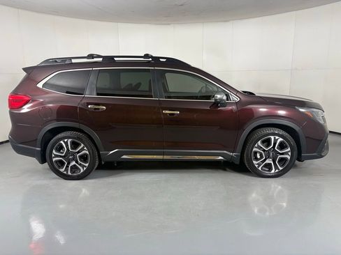 Used 2023 Subaru Ascent Touring AWD/4WD image 9