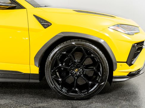Used 2023 Lamborghini Urus Performante image 6