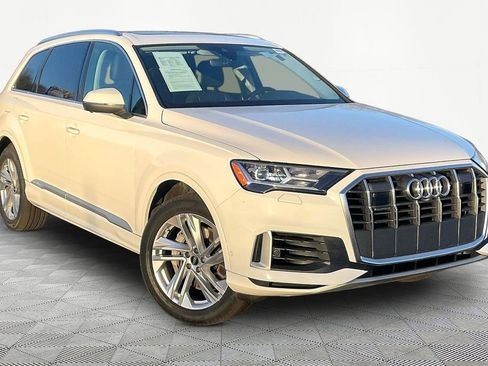 Used 2023 Audi Q7 3.0T Premium w/ Convenience Package image 3