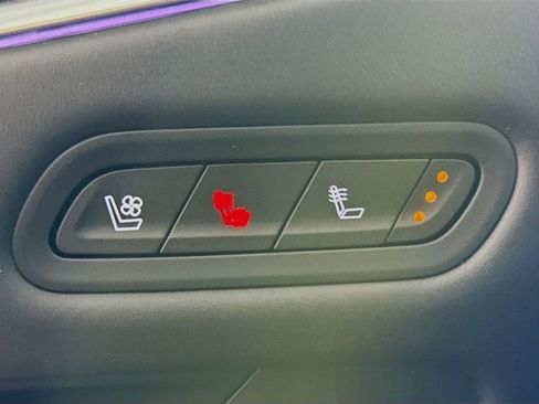 Used 2021 Cadillac Escalade Premium Luxury Platinum image 20