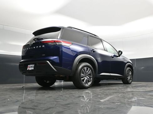 Used 2025 Nissan Pathfinder SV AWD/4WD image 49