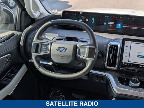 New 2026 Ford Expedition Platinum w/ Platinum Ultimate Package AWD/4WD image 21