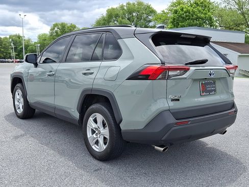 Certified 2021 Toyota RAV4 XLE w/ Convenience Package AWD/4WD image 5