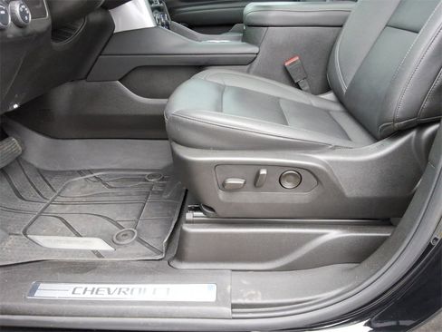 Certified 2024 Chevrolet Tahoe Z71 w/ Luxury Package image 26