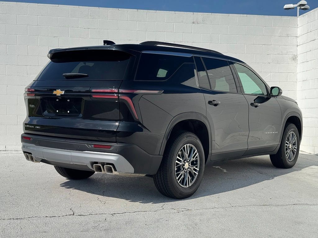 Used 2026 Chevrolet Traverse LT AWD/4WD image 12
