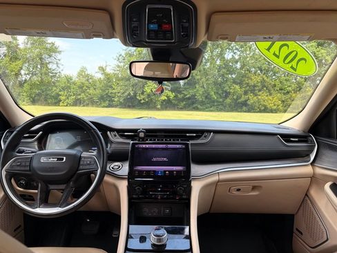 Used 2021 Jeep Grand Cherokee L Limited RWD image 15