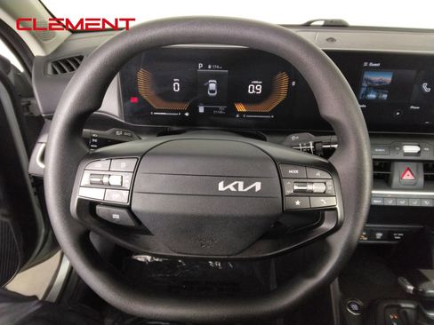 Used 2025 Kia K4 FWD image 11