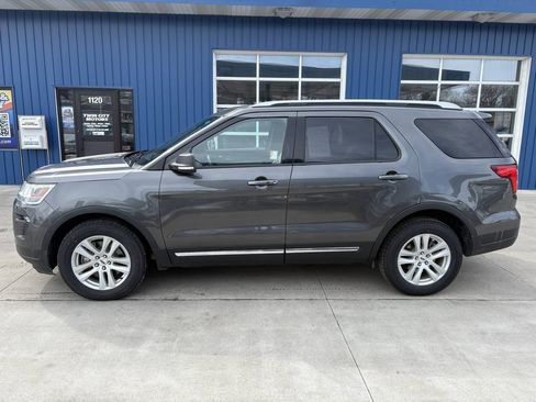 Used 2019 Ford Explorer XLT w/ Equipment Group 201A AWD/4WD image 1