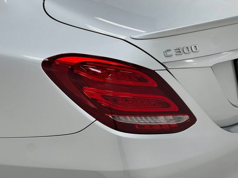 Used 2017 Mercedes-Benz C 300 4MATIC Sedan image 36