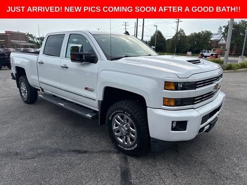 Used 2018 Chevrolet Silverado 3500 LTZ w/ Duramax Plus Package AWD/4WD image 7